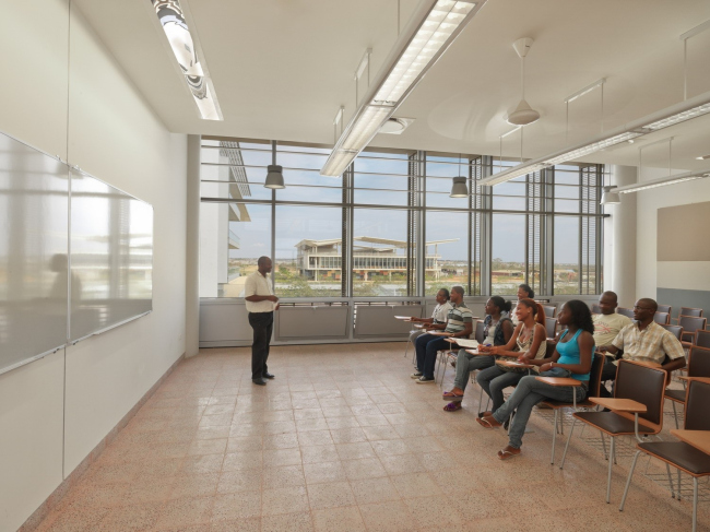 阿戈斯蒂纽·内图大学校园建设项目丨安哥拉罗安达丨Perkins+Will-59