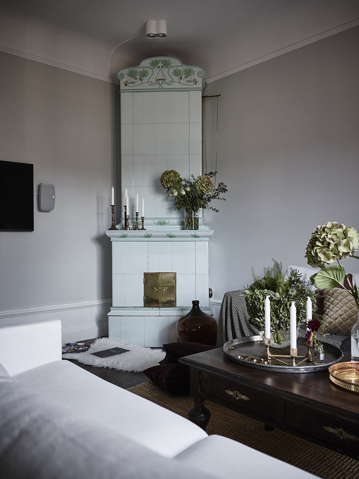 Stockholm 历史底蕴的暗色调公寓 (83 平米)-7