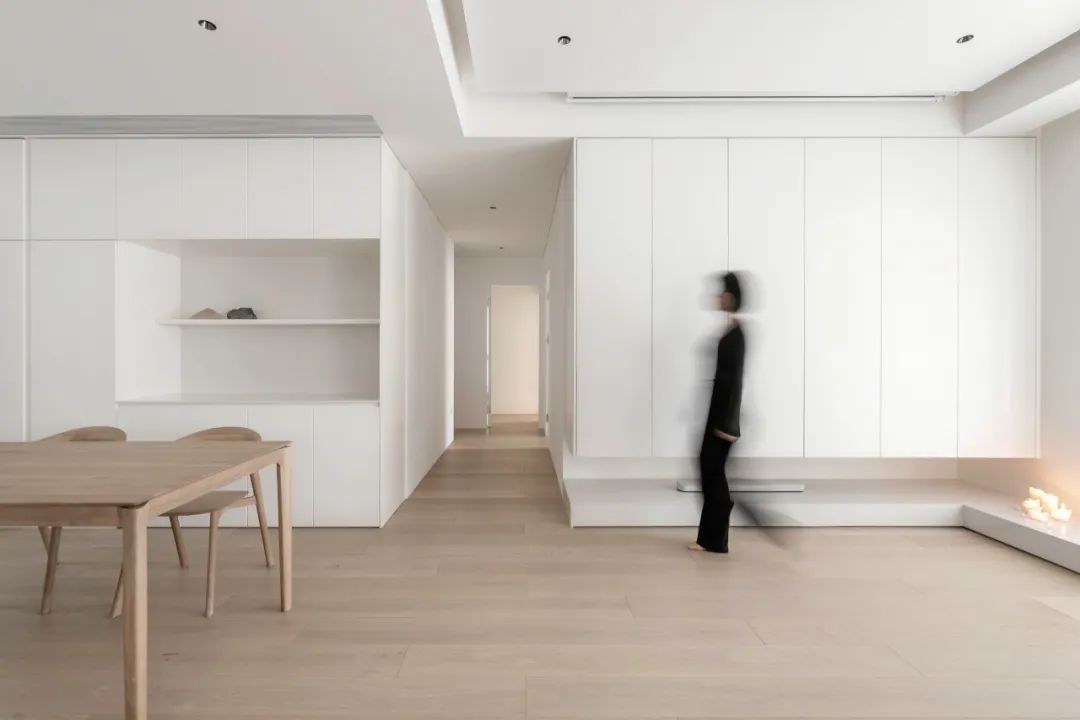 白色幻境 · 极简至上空间丨中国上海丨木卡工作室-6