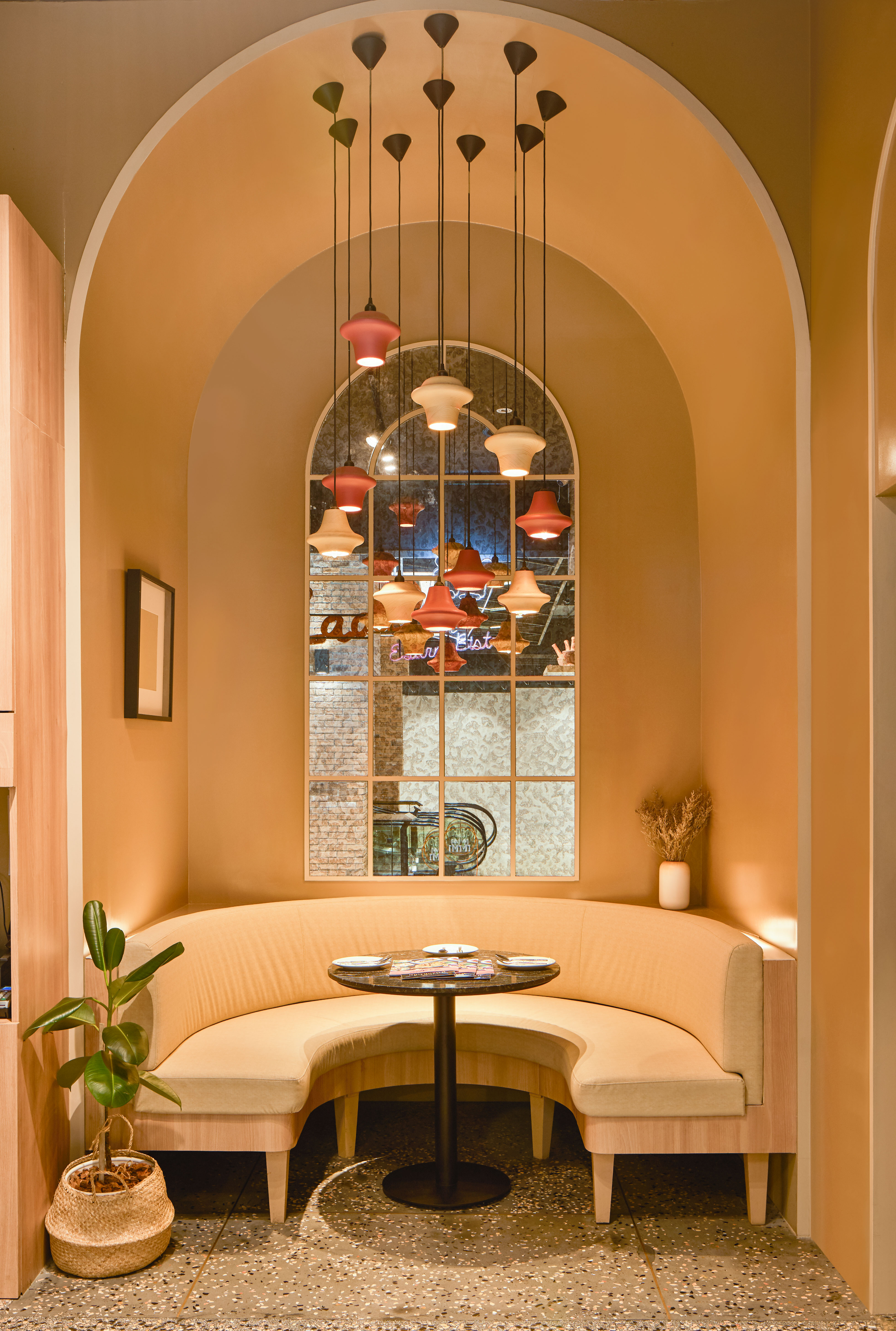 曼谷 Zaab Eli 现代泰式餐厅设计-10