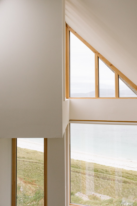 泰格·拜恩尼屋丨英国丨BARD-15