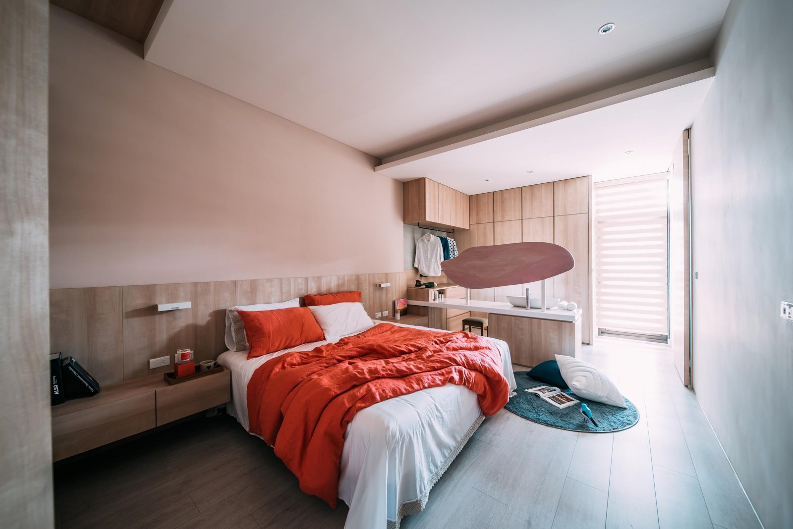 绿意盎然的家 | DIY 植物、纸飞机天花板、中岛厨房-27