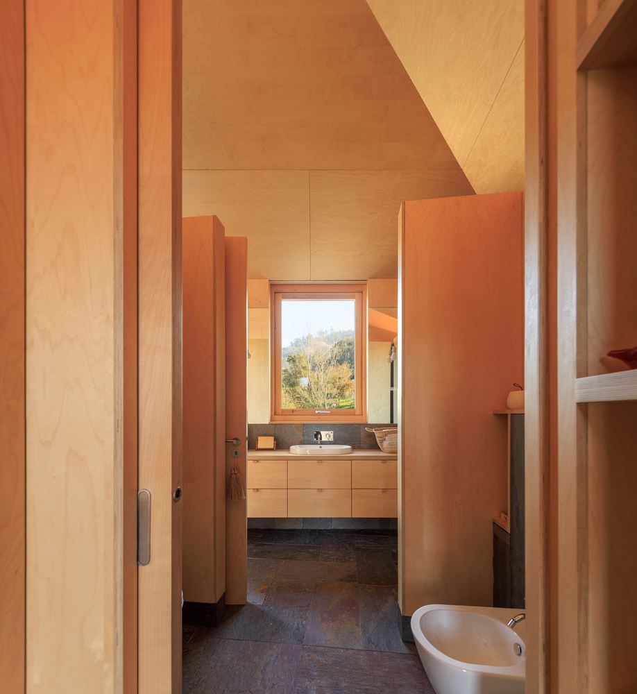 葡萄牙埃尔米达住宅创新改造丨Carlos Castanheira-45