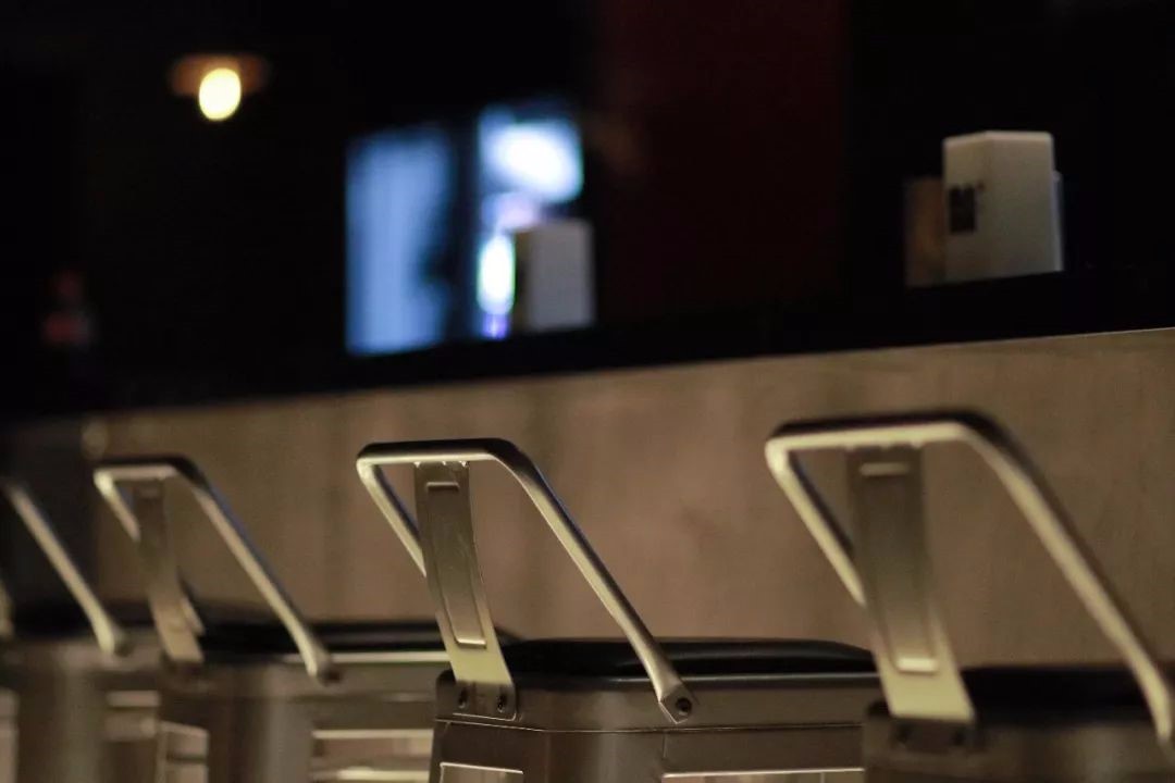 水泥工业风酒吧,诠释现代空间美学-13