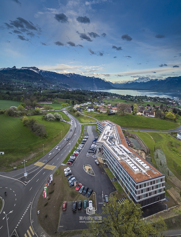 瑞士摩登时代酒店 / Itten+Brechbühl-26