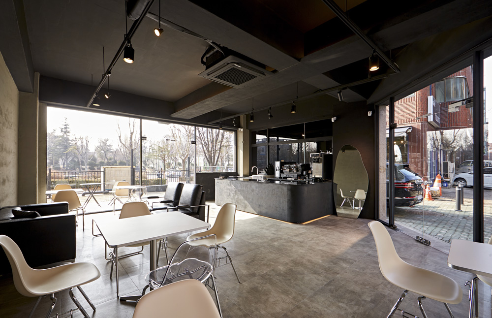 现代简约风 14 坪咖啡厅设计-9