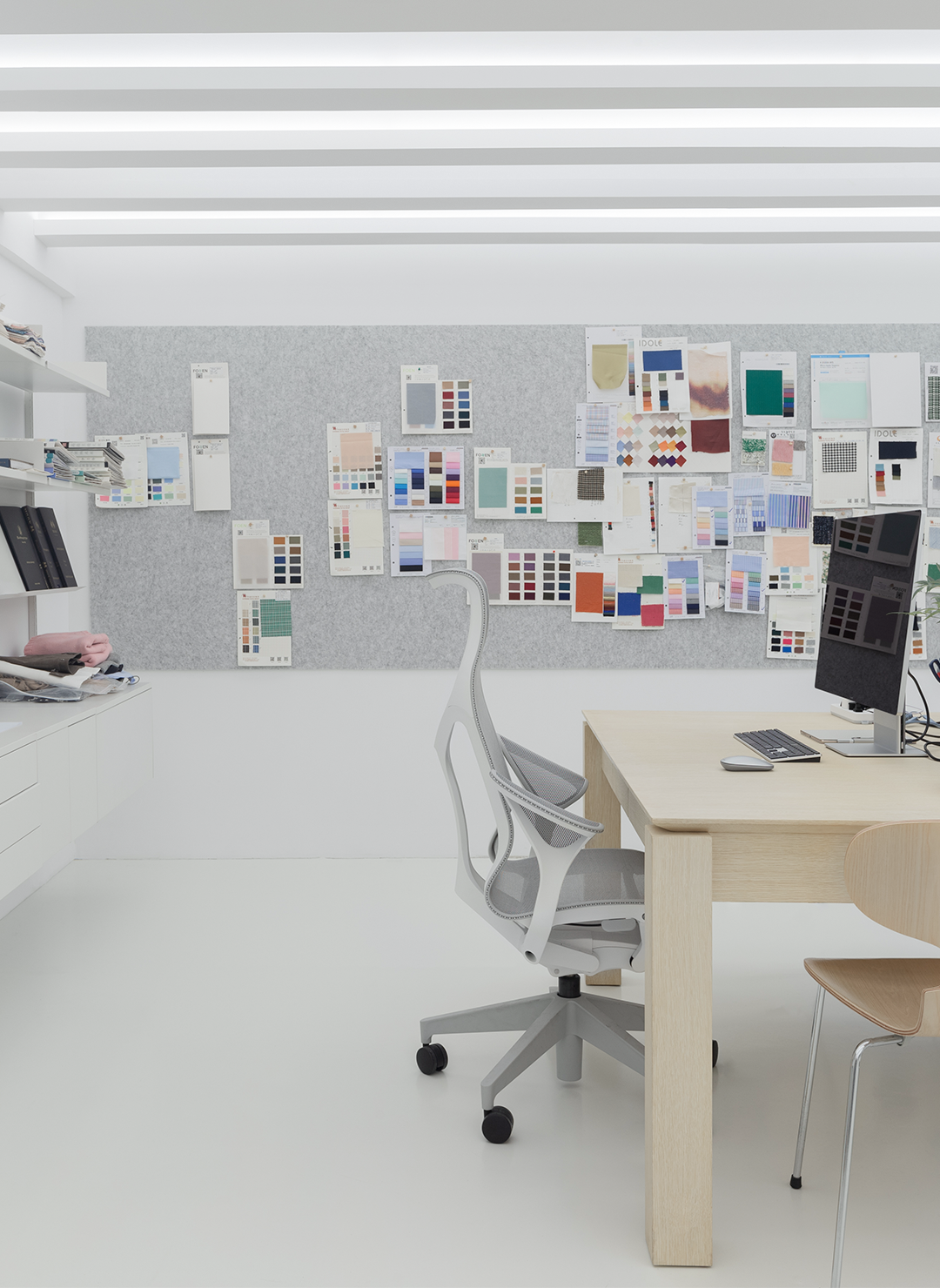 CONCISE-WHITE | 服装工作室-16