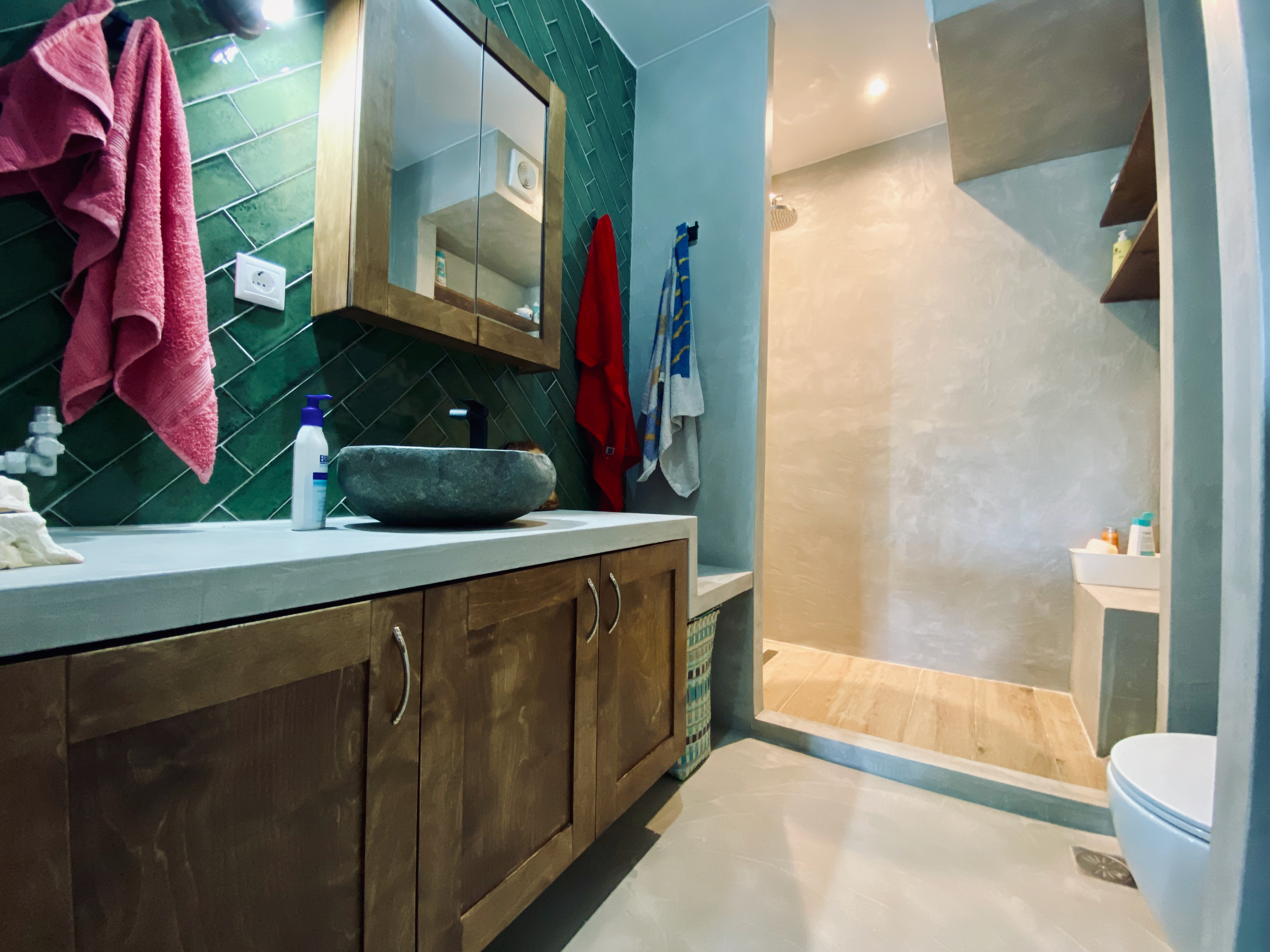 2 Bedroom Apartment in Aigaleo-8