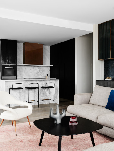 金色的;金黄色的;金的;金制的-36