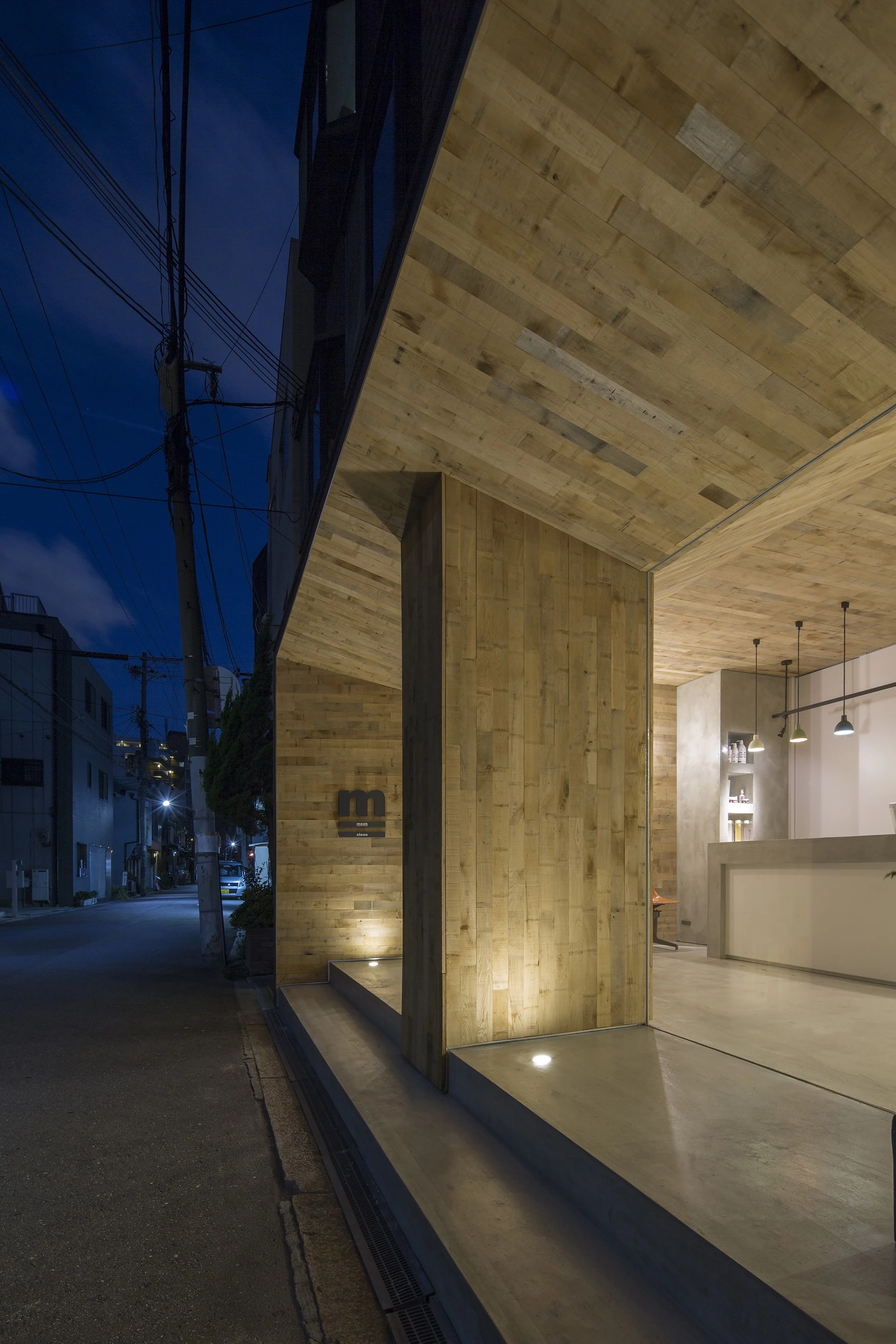 大阪"洞穴"发廊-9