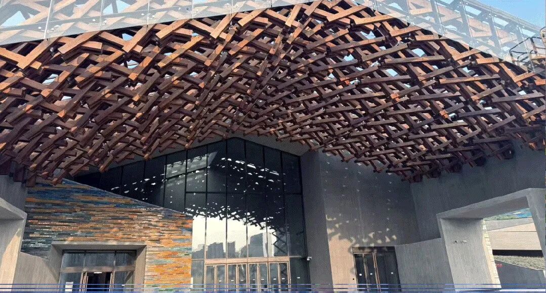 “家门口”的世界级盛宴：未来之瞳大剧院璀璨启幕，中孚泰助力首演成功-3