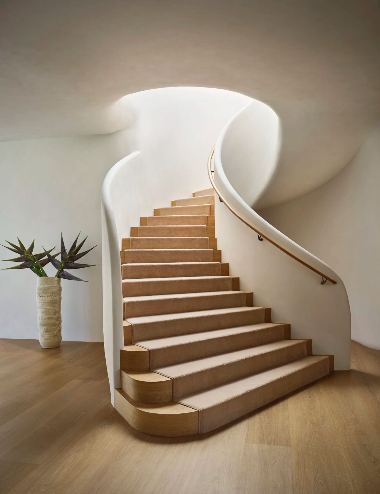 迈阿密海岸线2000㎡的禅意艺术私宅丨美国迈阿密丨Kelly Behun Studio-13