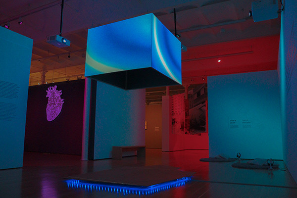 回声,一座城市的反射(注:refle·os推测应为reflejos,西班牙语反射、反响之意) -43