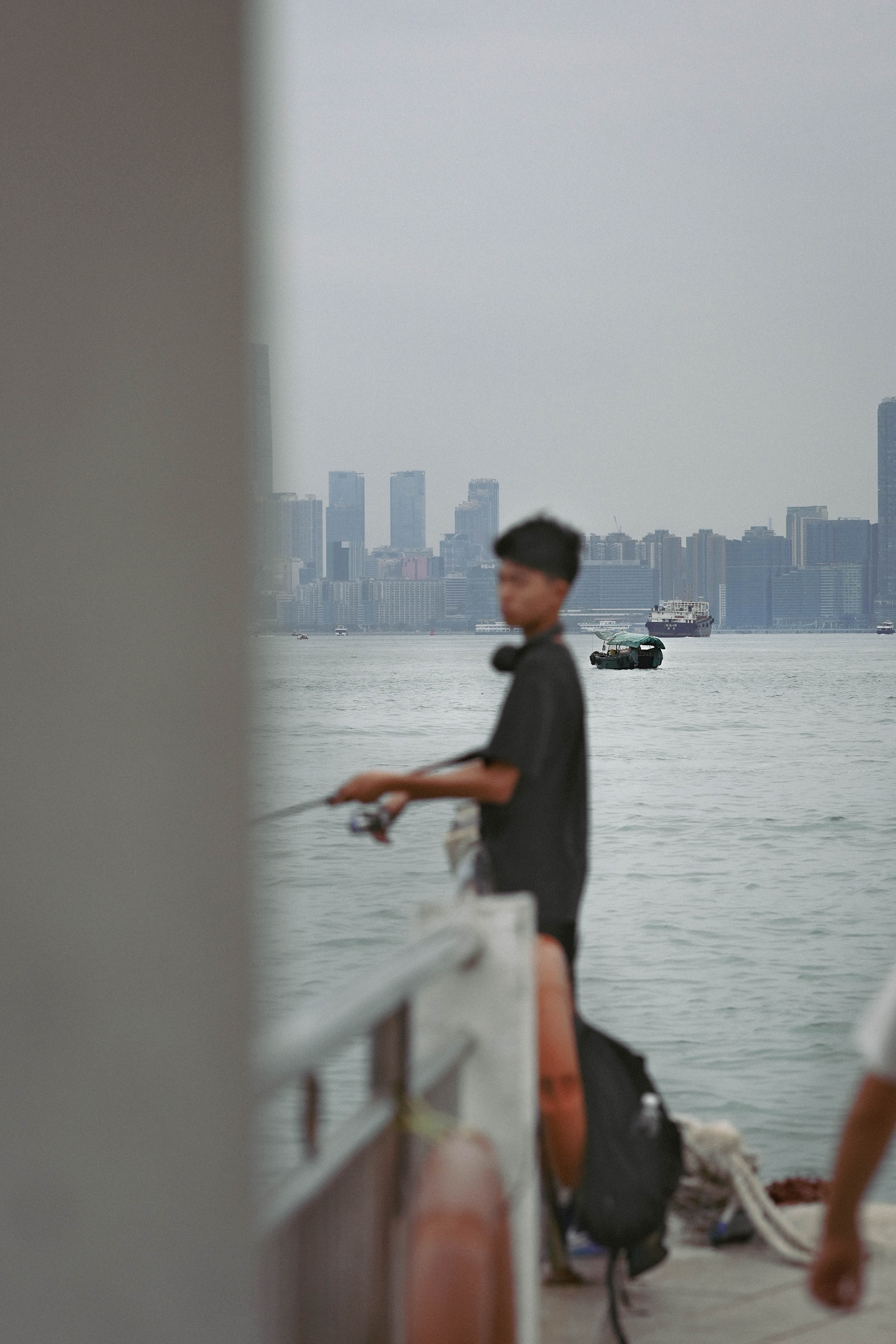 The World is loud-10