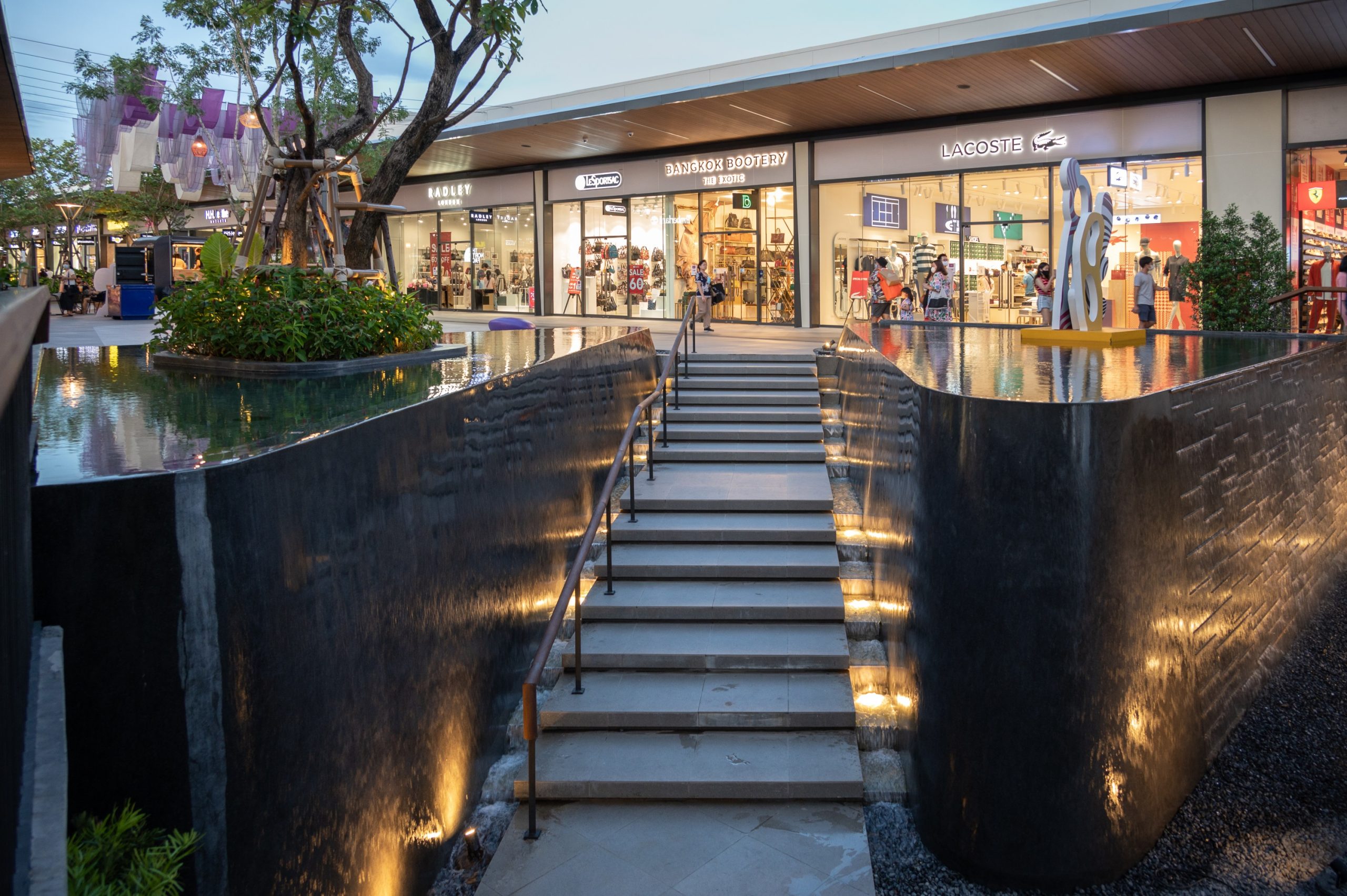 曼谷暹罗奥特莱斯商业景观 / Landscape Collaboration-20