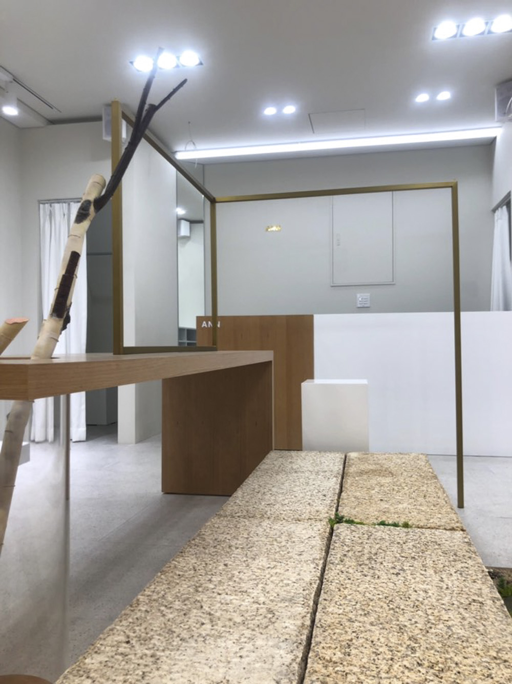 首尔东大门 Ann 时尚店，现代风格设计成亮点-5