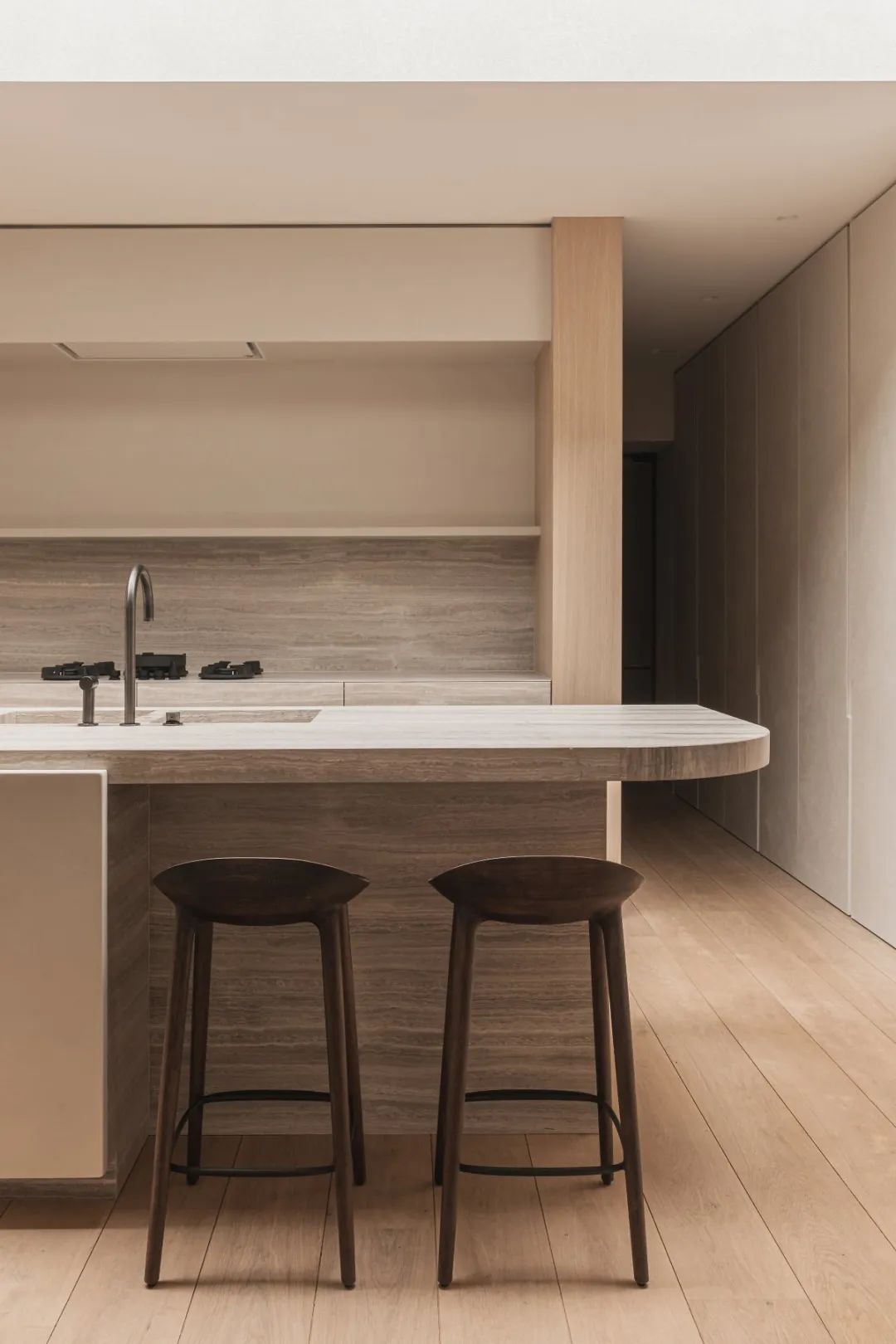 极简奢华的空间美学 · 比利时 Kortrijk jk House丨Laura Calleeuw-38