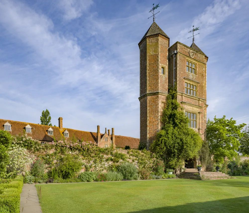 一个设计，一个栽种，夫妻协力打造的复古花园-31