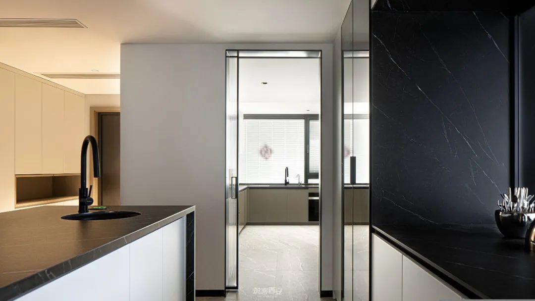 与光相遇 · 张磊设计师的都市自然联排别墅丨中国西安丨逸境精造建筑装饰有限公司-35