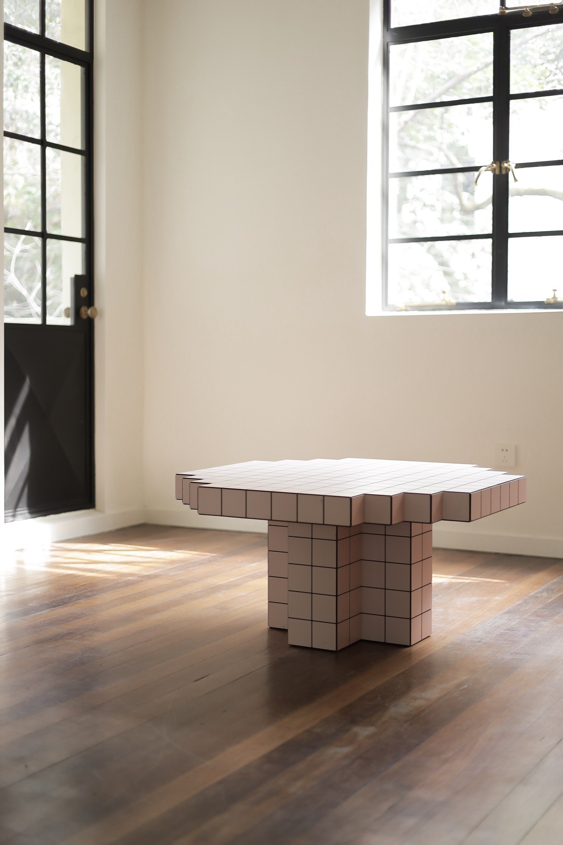 “异样的身体”家居设计群展丨中国上海丨15 STUDIO,angle gallery等多家工作室及设计公司-23