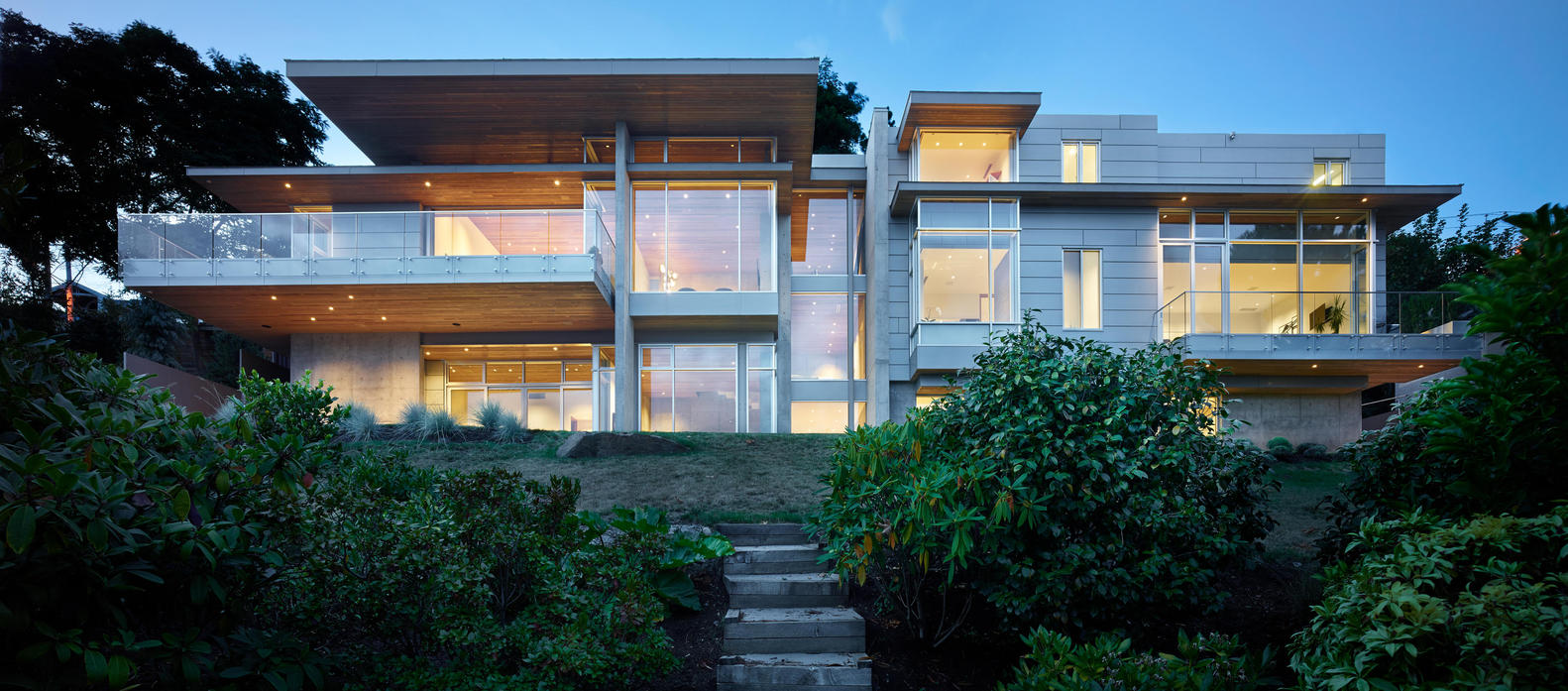 悬崖之上的宁静居所-26