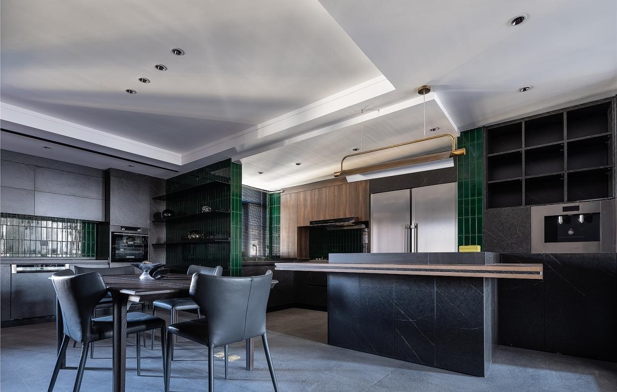 优雅怪兽丨中国山东丨本白设计-23