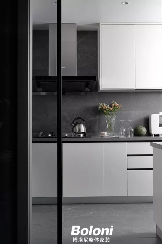 现代新古典的冷艳多彩空间-52