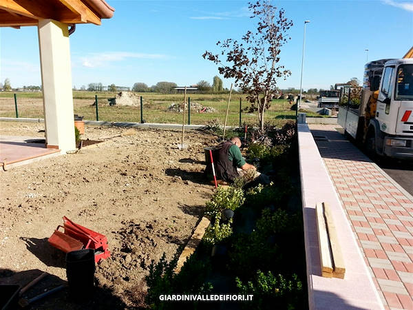 带花园的独栋别墅景观项目-13