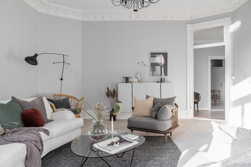 瑞典温馨公寓 | 木质元素与暖色调的完美融合-8