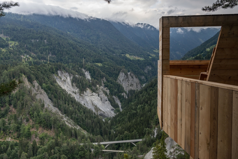 瑞士 Safiental 艺术双年展 | 垂直与水平的美学探索-6