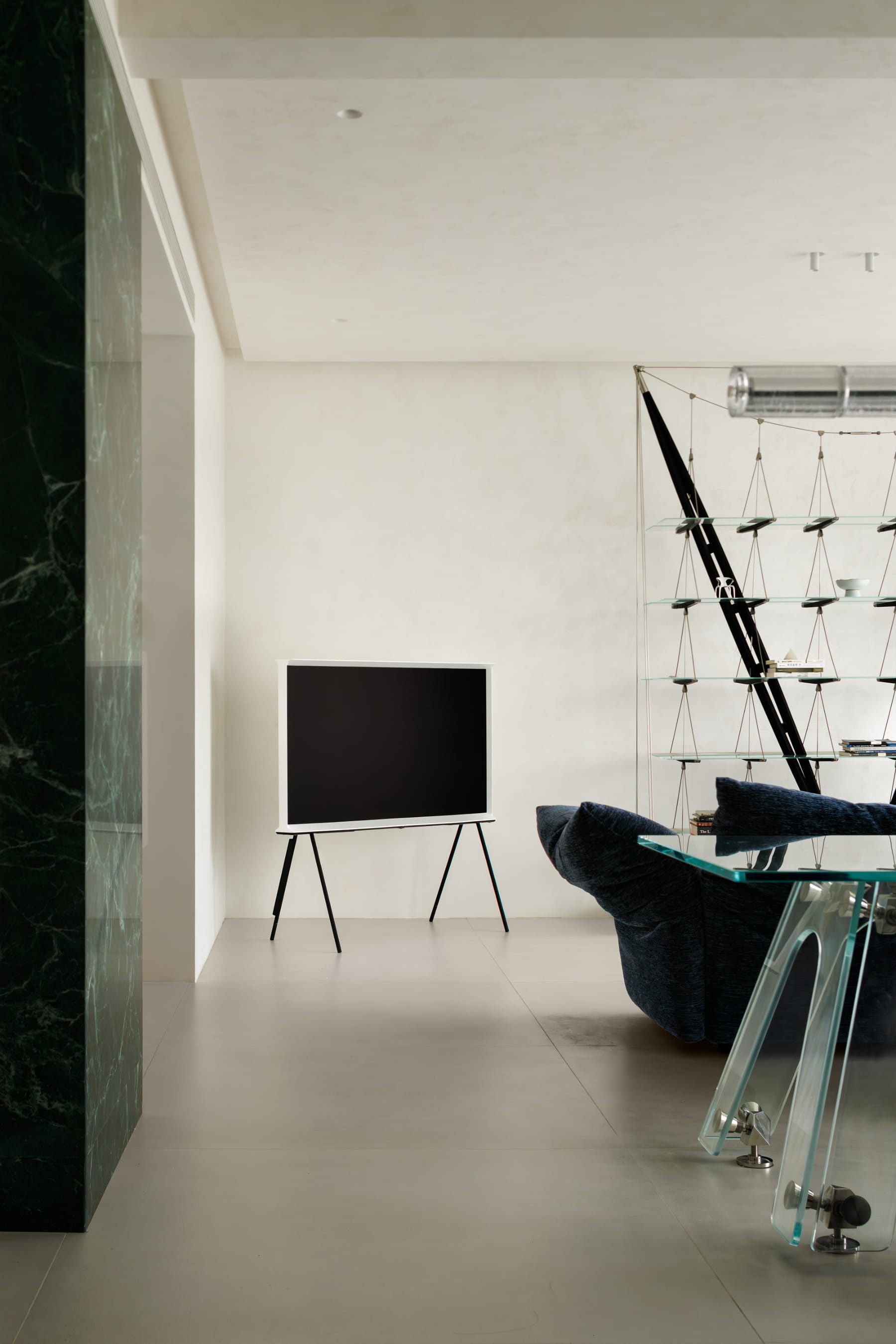 HURR赫设计丨极简中彰显趣味与品味的家-8