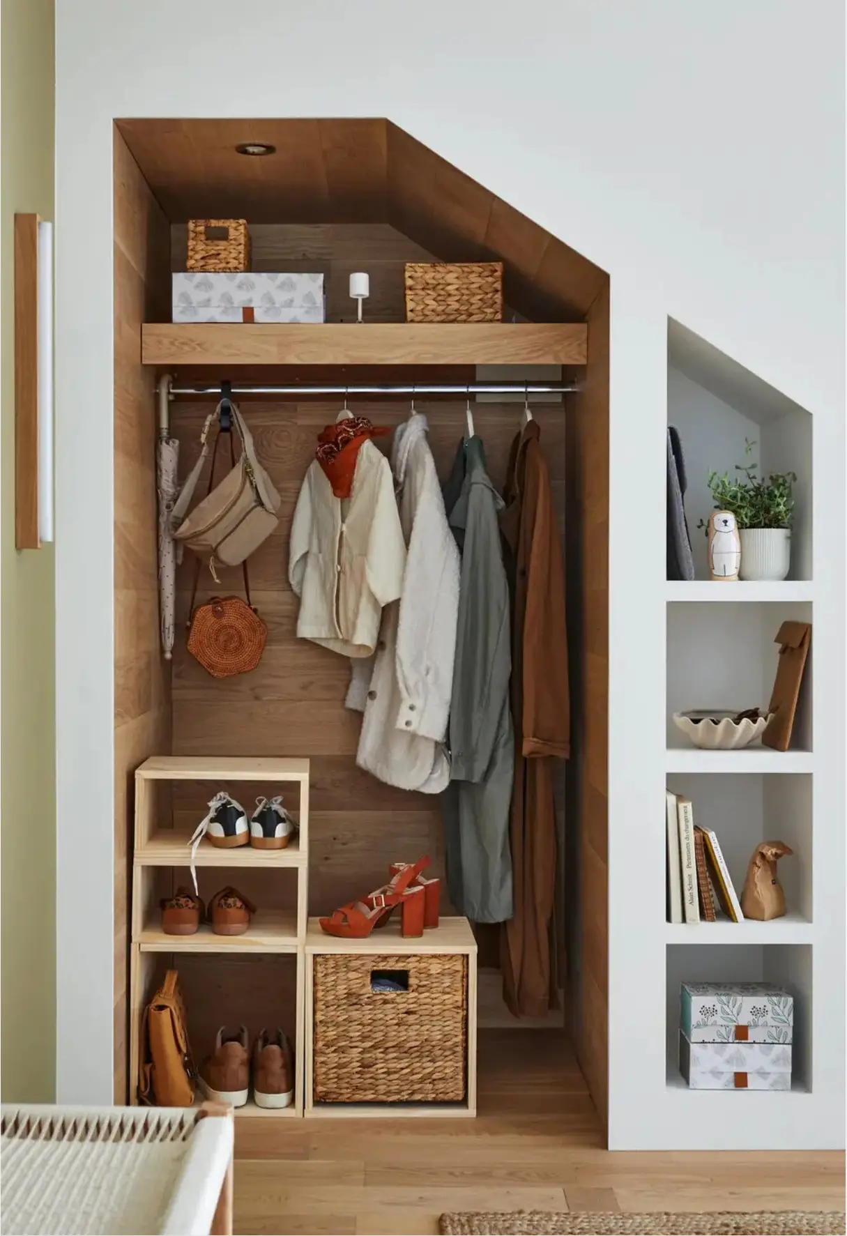 利用楼梯下的空间 | 三种创意设计方案-13