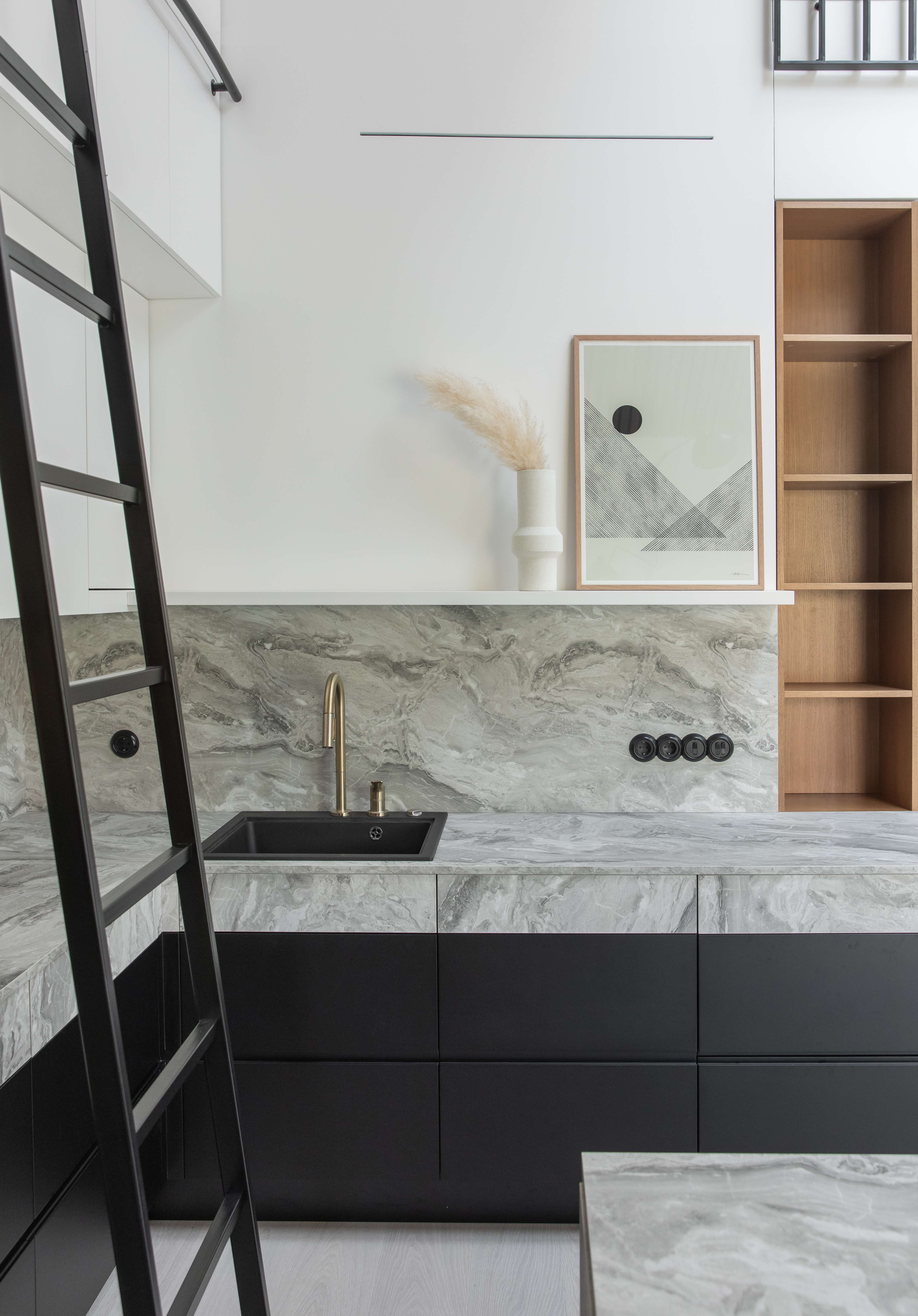 Butas prie upės InArch-22