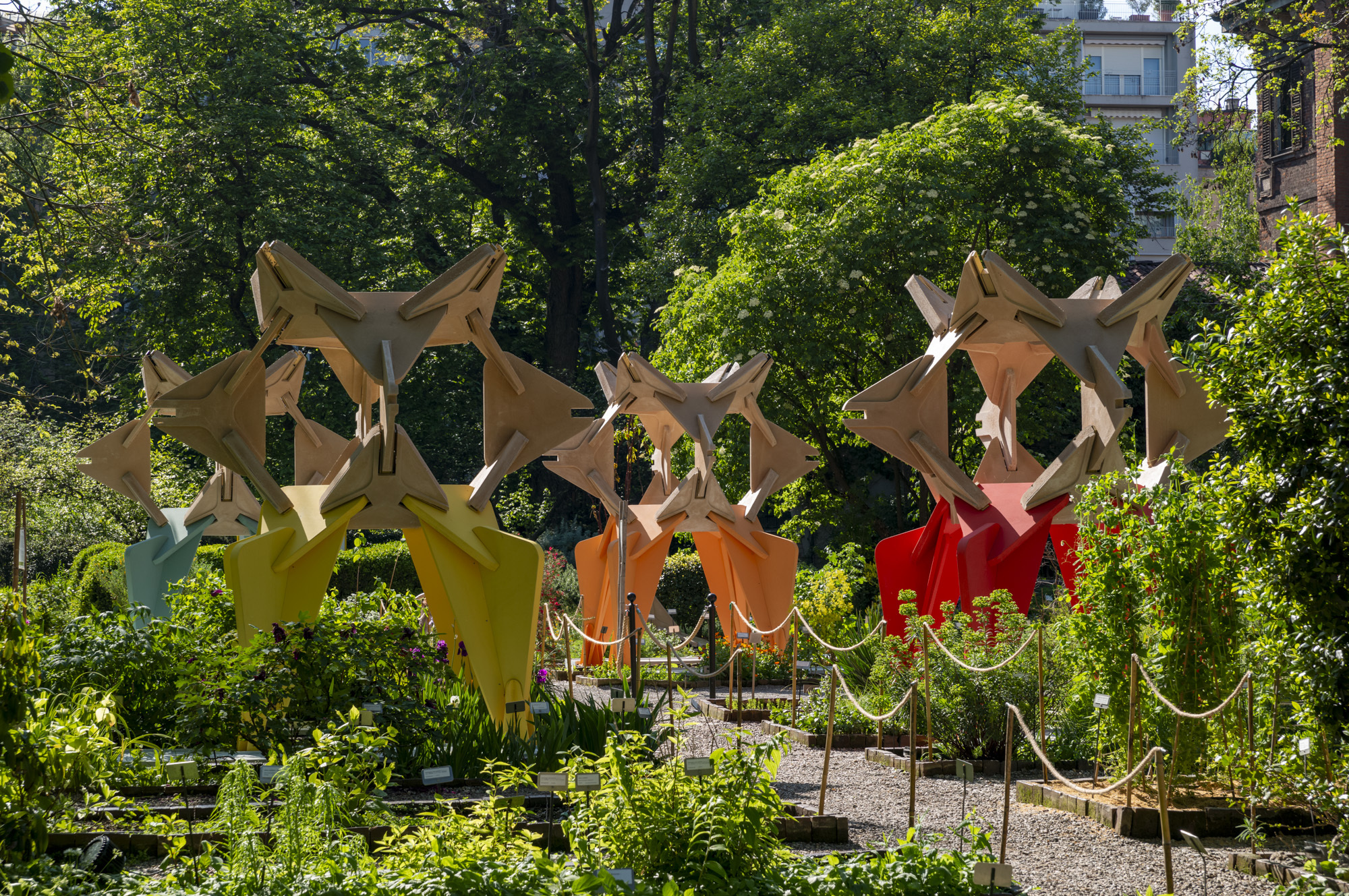 尼拉亚景观装置丨IDIEQ-17