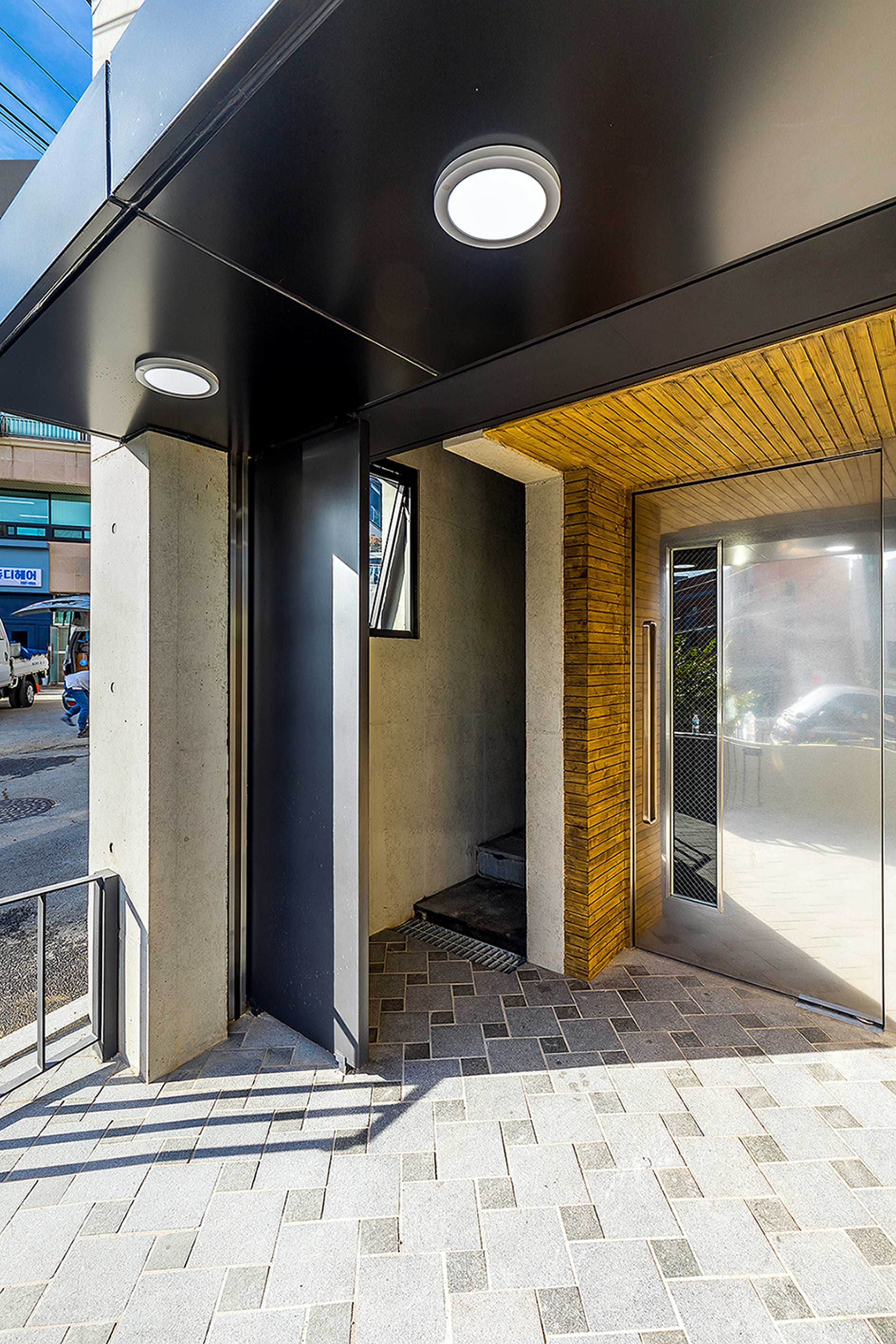 首尔市中心“半公共”小巷办公空间-22