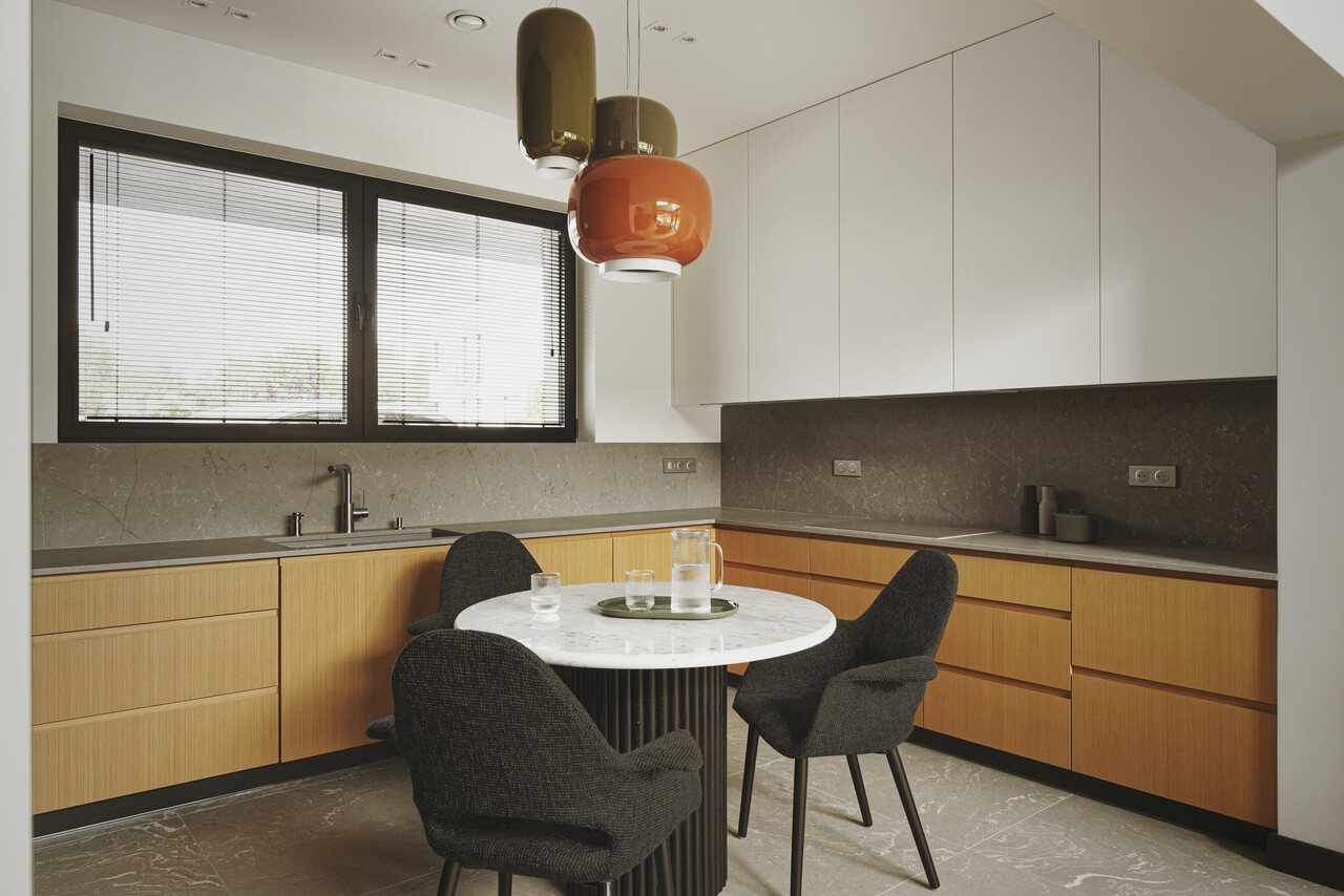 220-metrowe wnętrze domu pod Łodzią - połączenie natury i designu - PLN Design-4