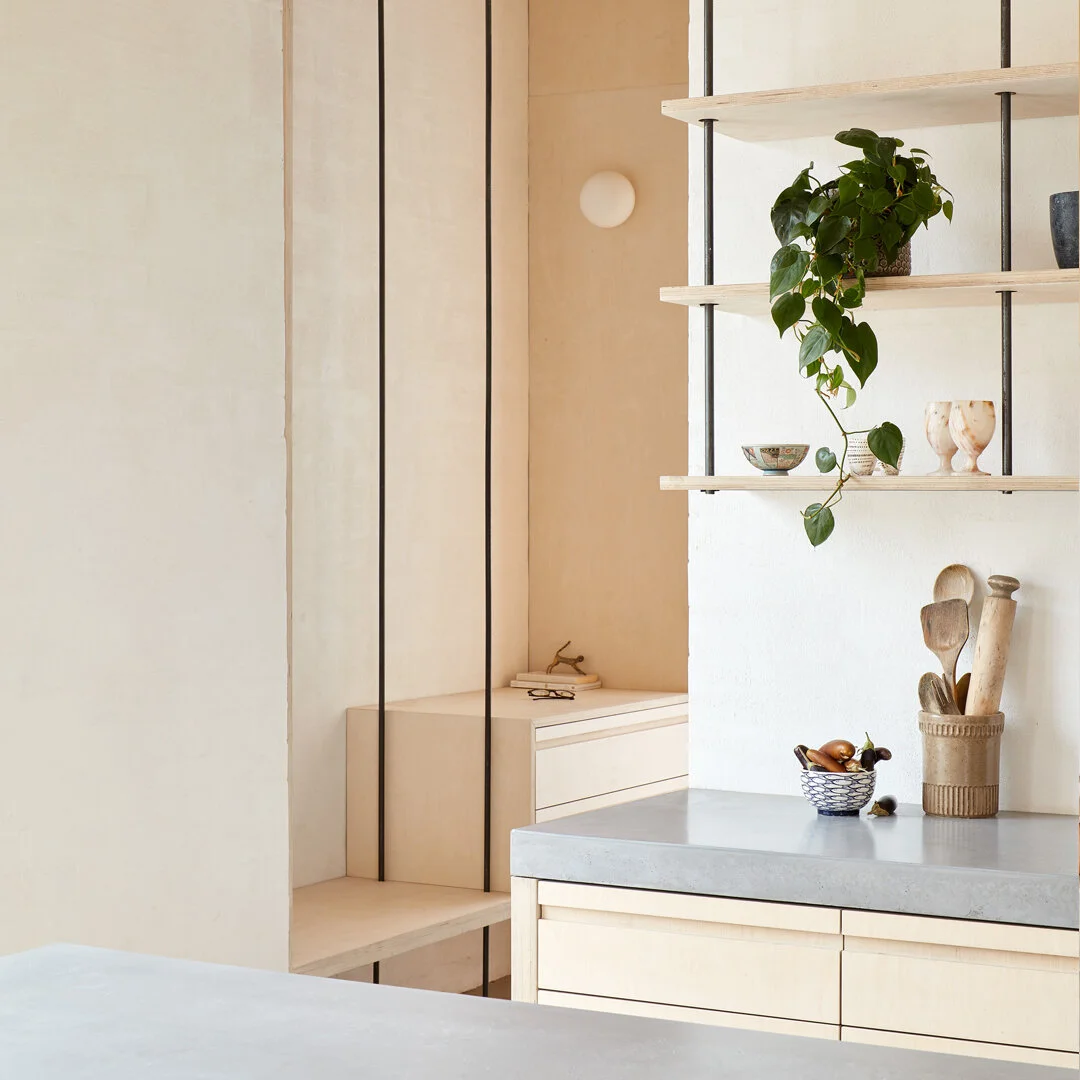 滨海台地；滨海阶地（注：这里一般指海边的台地地形，如果结合具体语境是建筑名称等，也可翻译为滨海露台等，但仅从Marine Terrace本身，滨海台地是较常见的地理专业表述 ）-11