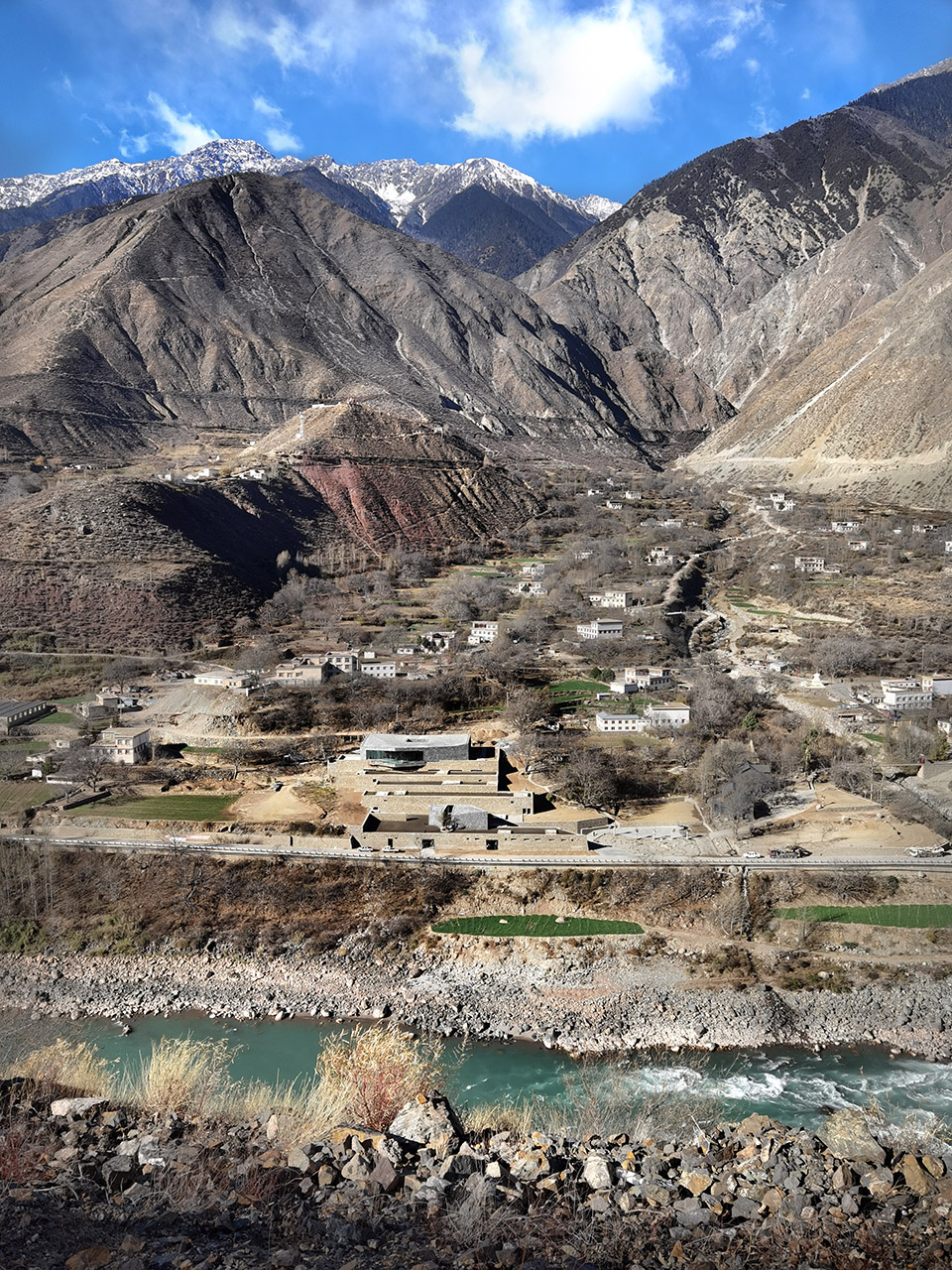 西藏曲孜卡壹捌陆伍酒庄 | 隐匿于雪山脚下的诗意酒香-6