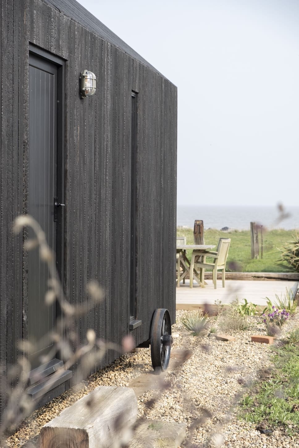 Inclume Architects设计的独立式扩建建筑丨英国英格兰-6