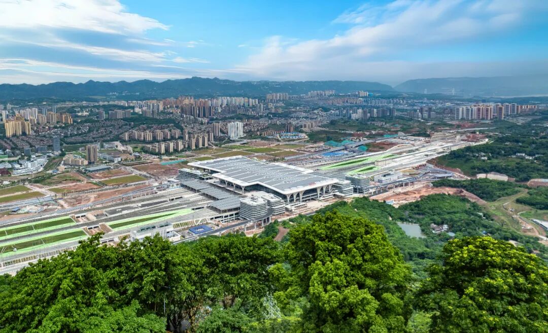 瞰大站|今日，重庆东站投运启用-10
