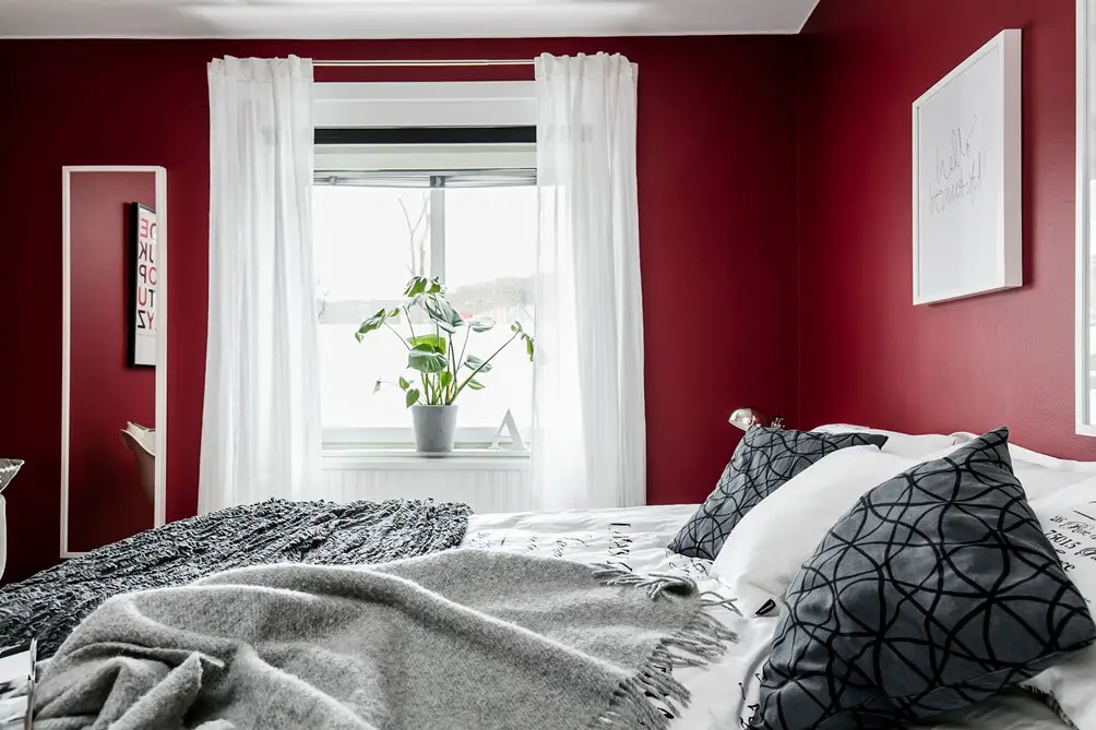 红色卧室的疯狂魅力-12