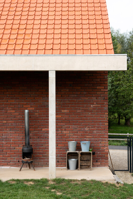 Deus Videt Te House | 融合古今的比利时乡村私宅设计-12