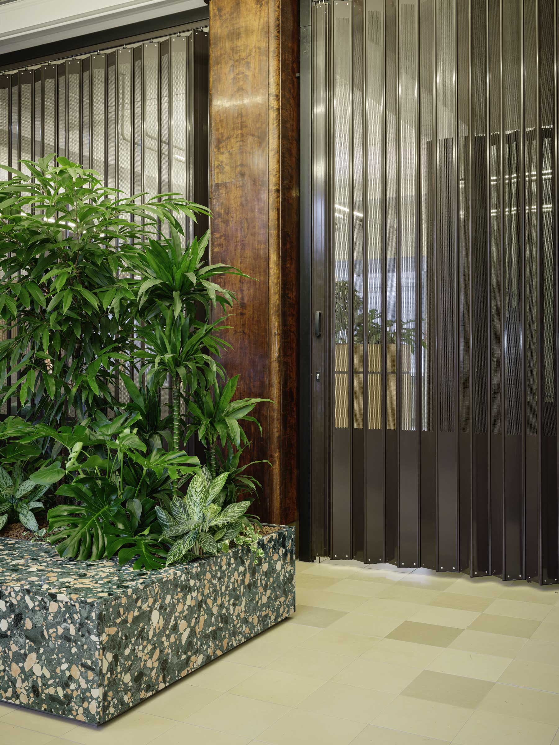 柏林银行改造丨德国柏林丨Ester Bruzkus Architekten-21