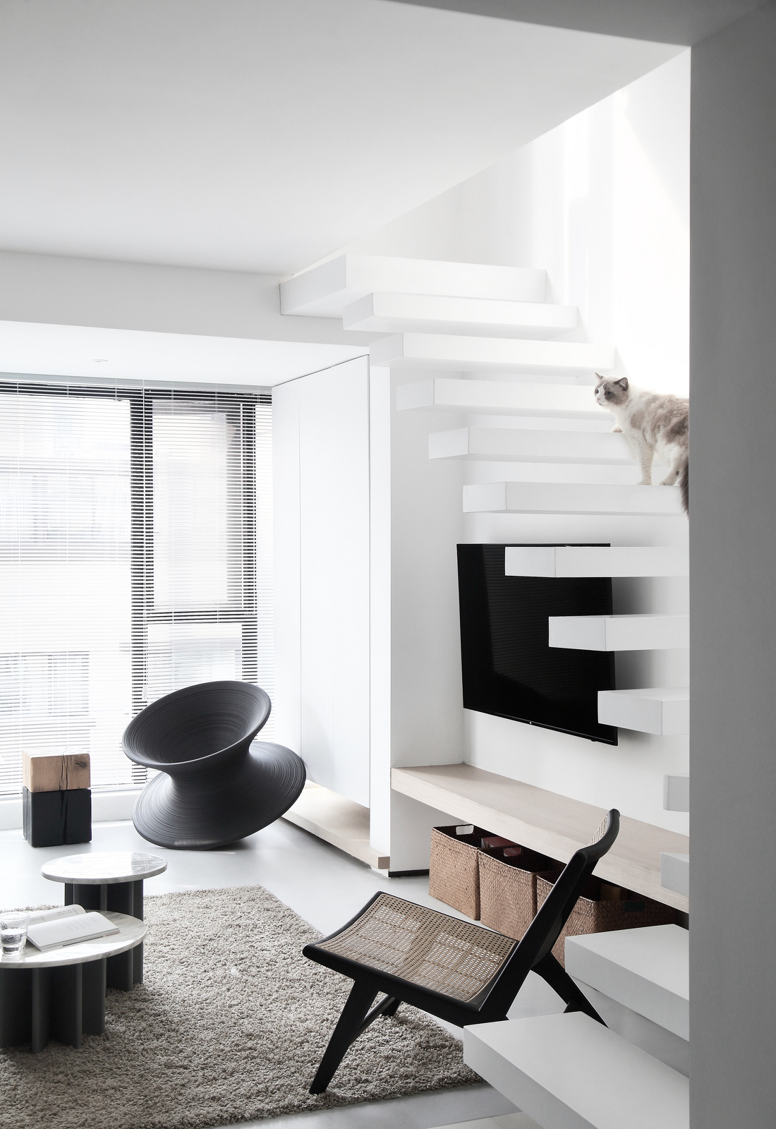 黑白简约室内设计,打造四维空间互动-1