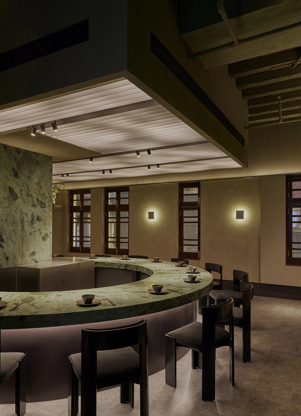 “葱茏”餐厅丨中国南京丨八荒设计团队-147