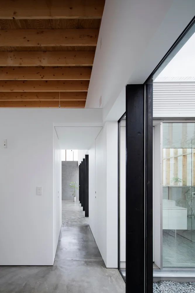 车库露台 · 独特半户外设计丨勾勾手设计网-27