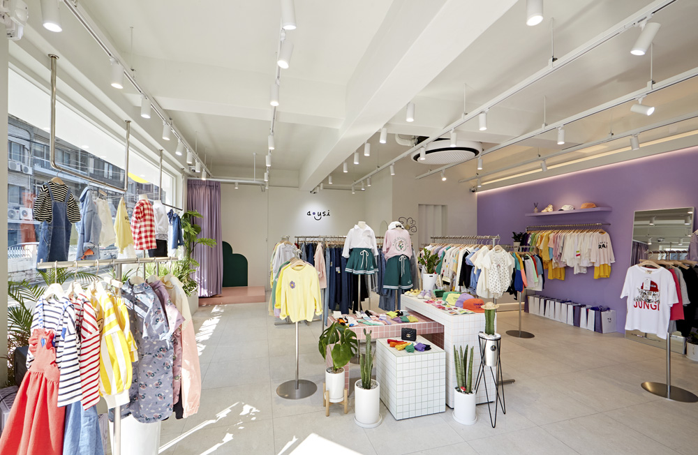 白色极简儿童商场设计，16 坪空间创造无限可能-4