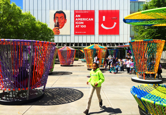 'Los Trompos'临时装置-36