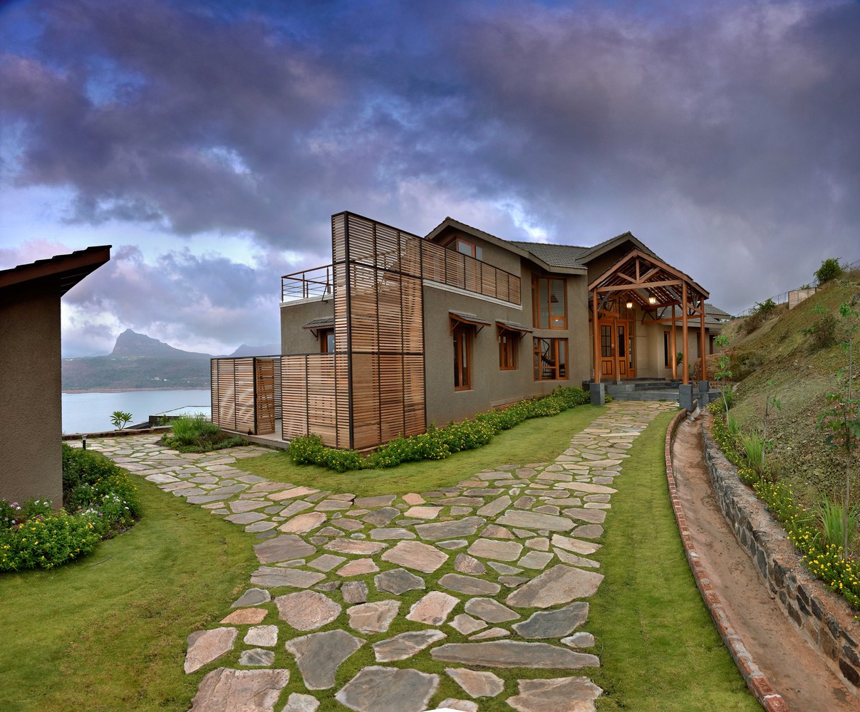 5 Element House  Studio PKA-51