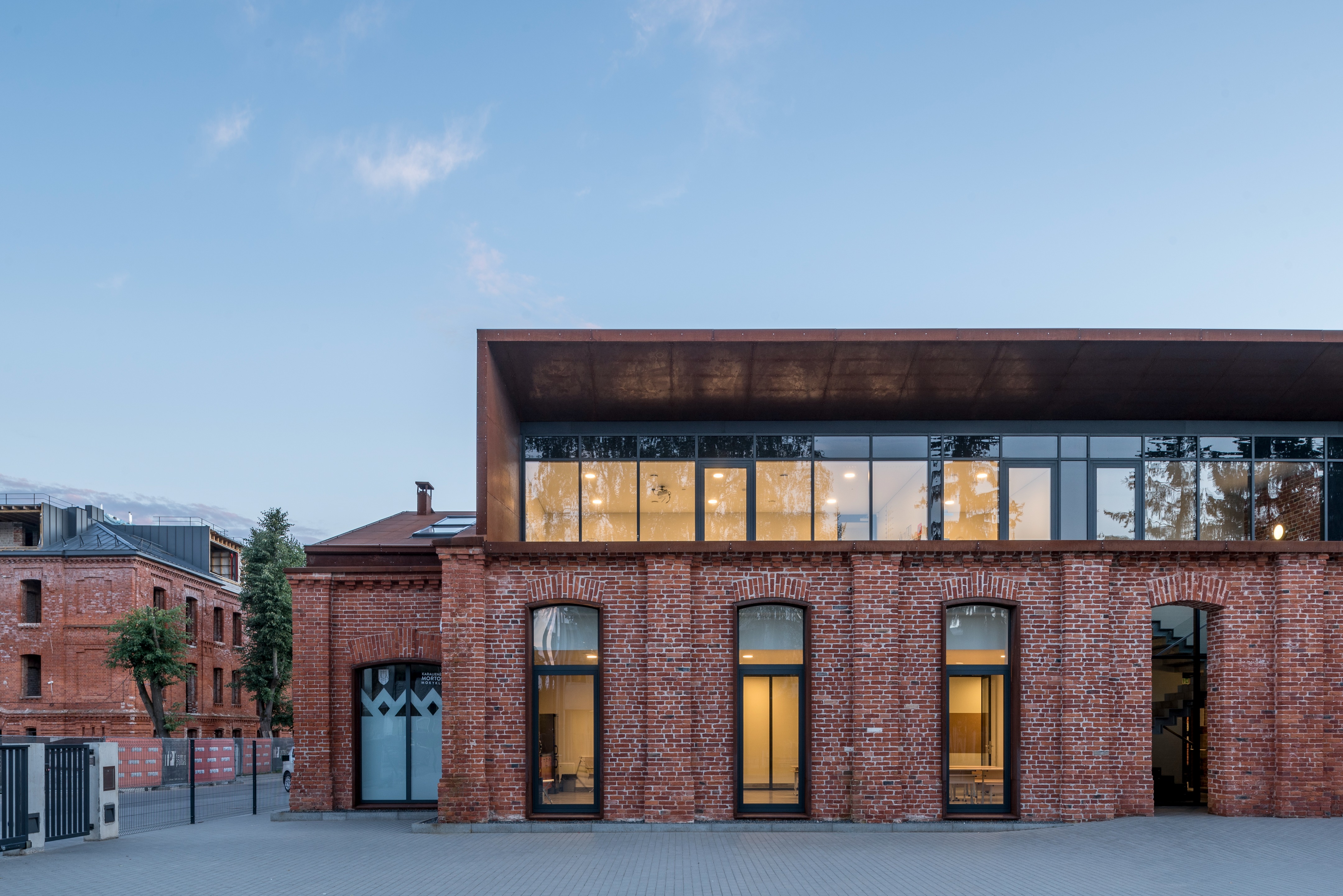 玛莎女王学校丨G. Natkevicius & Partners-11